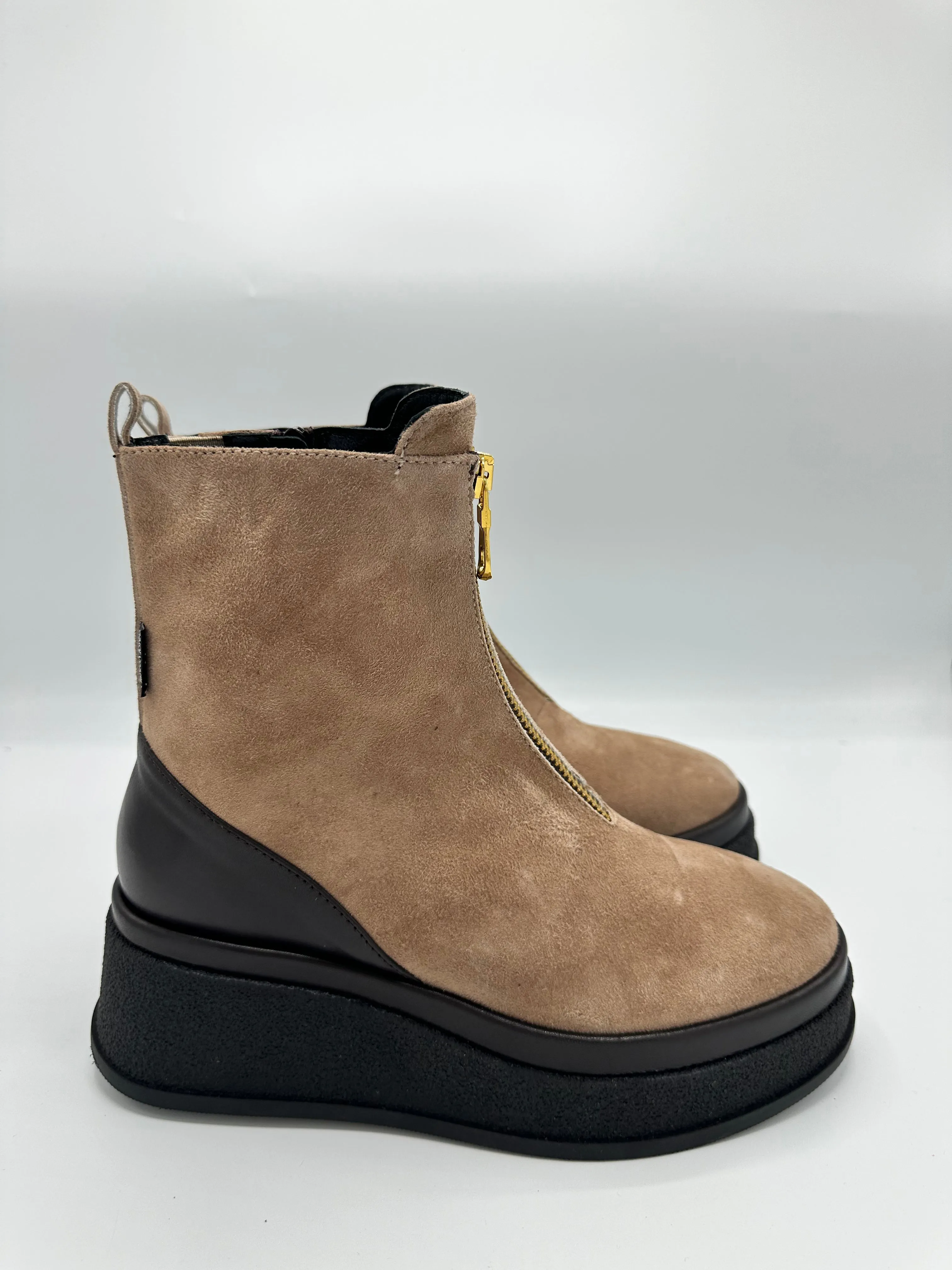 BEIGE SUEDE ZIP BOOT - MARCO MOREO