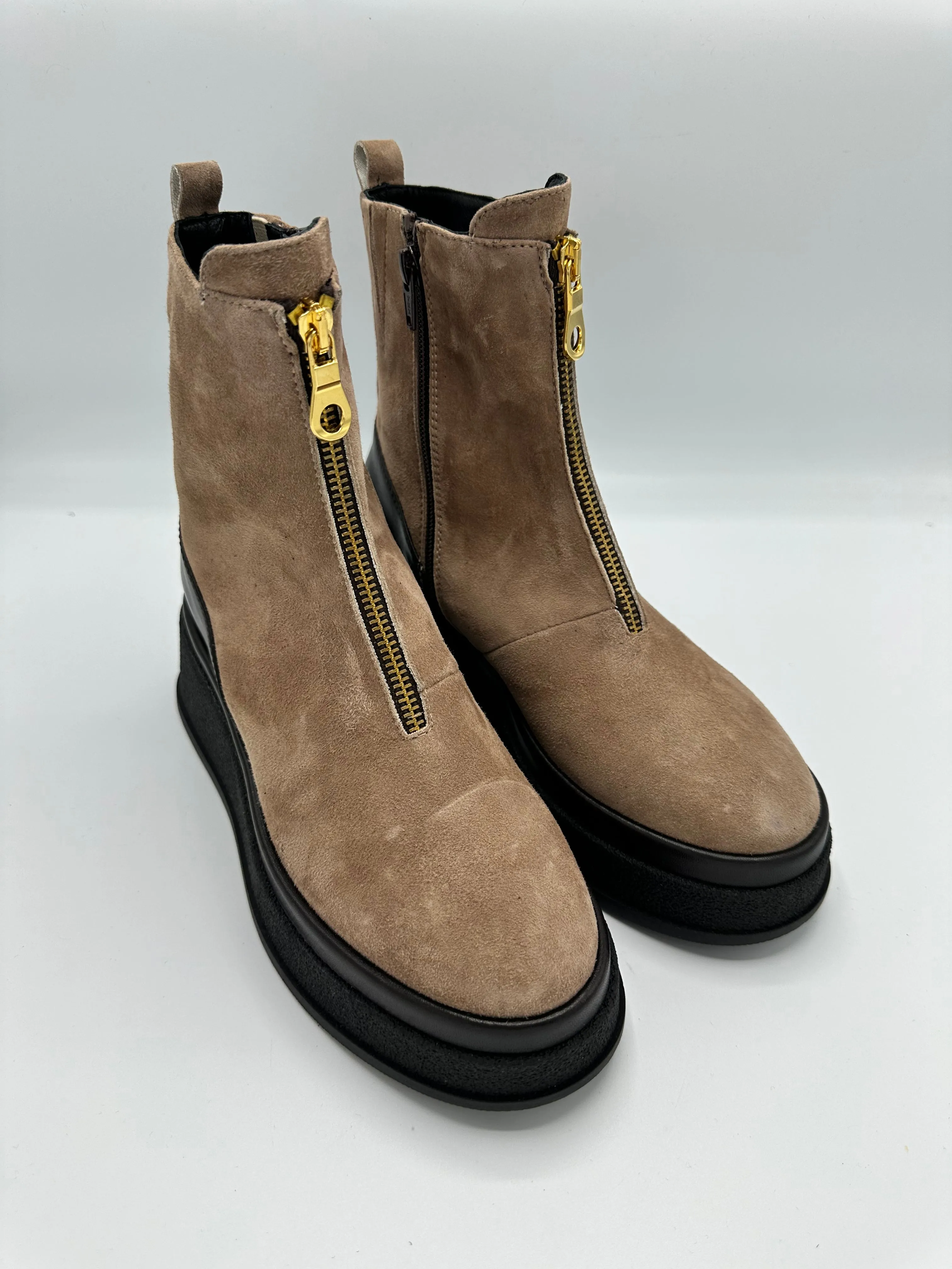 BEIGE SUEDE ZIP BOOT - MARCO MOREO