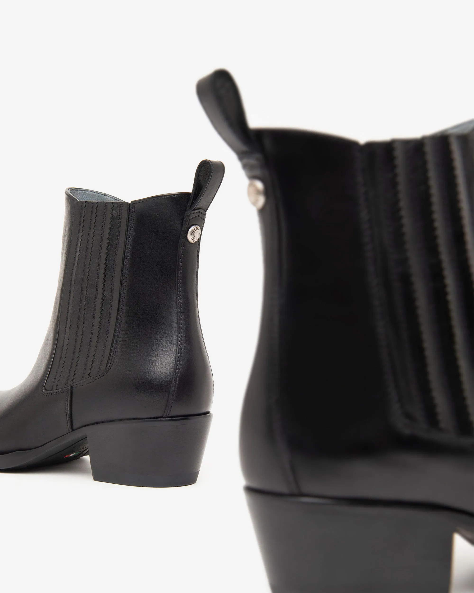 BLACK LOW-HEELED ANKLE BOOT - NEROGIARDINI