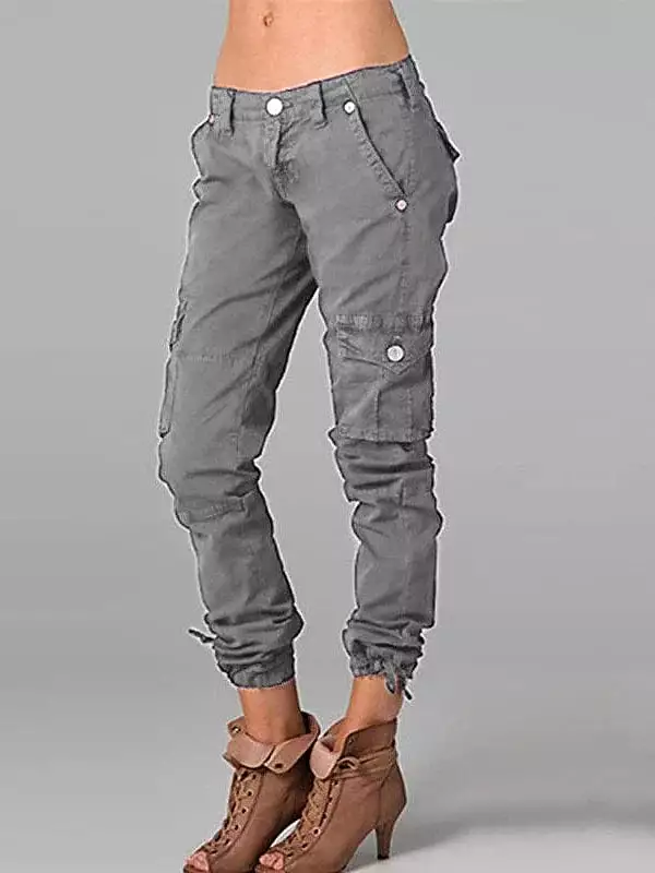 Chic & Modern Women's Cargo Pants with Side Pockets and Ankle-Length Fit