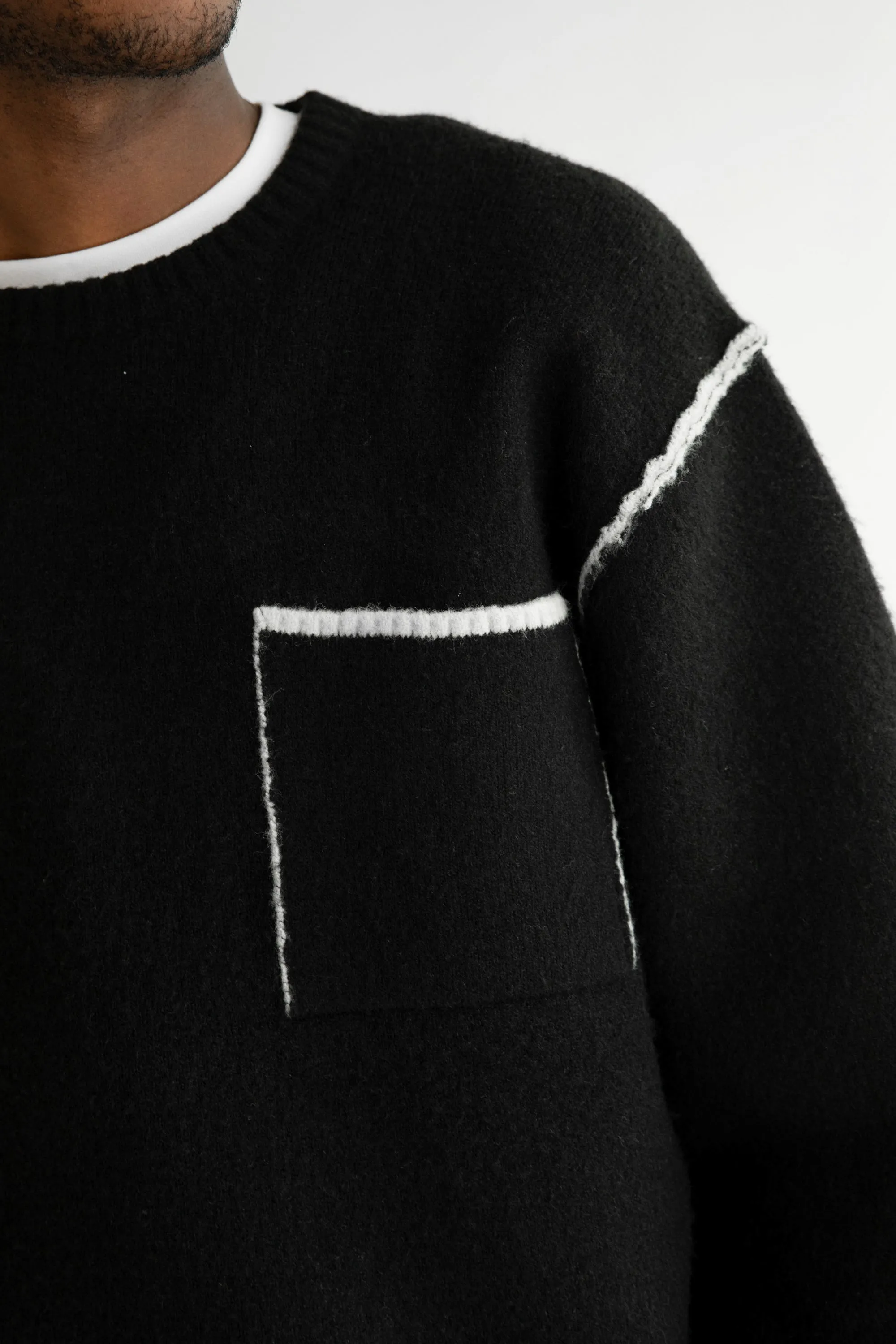 CONTRAST TRIM SWEATER