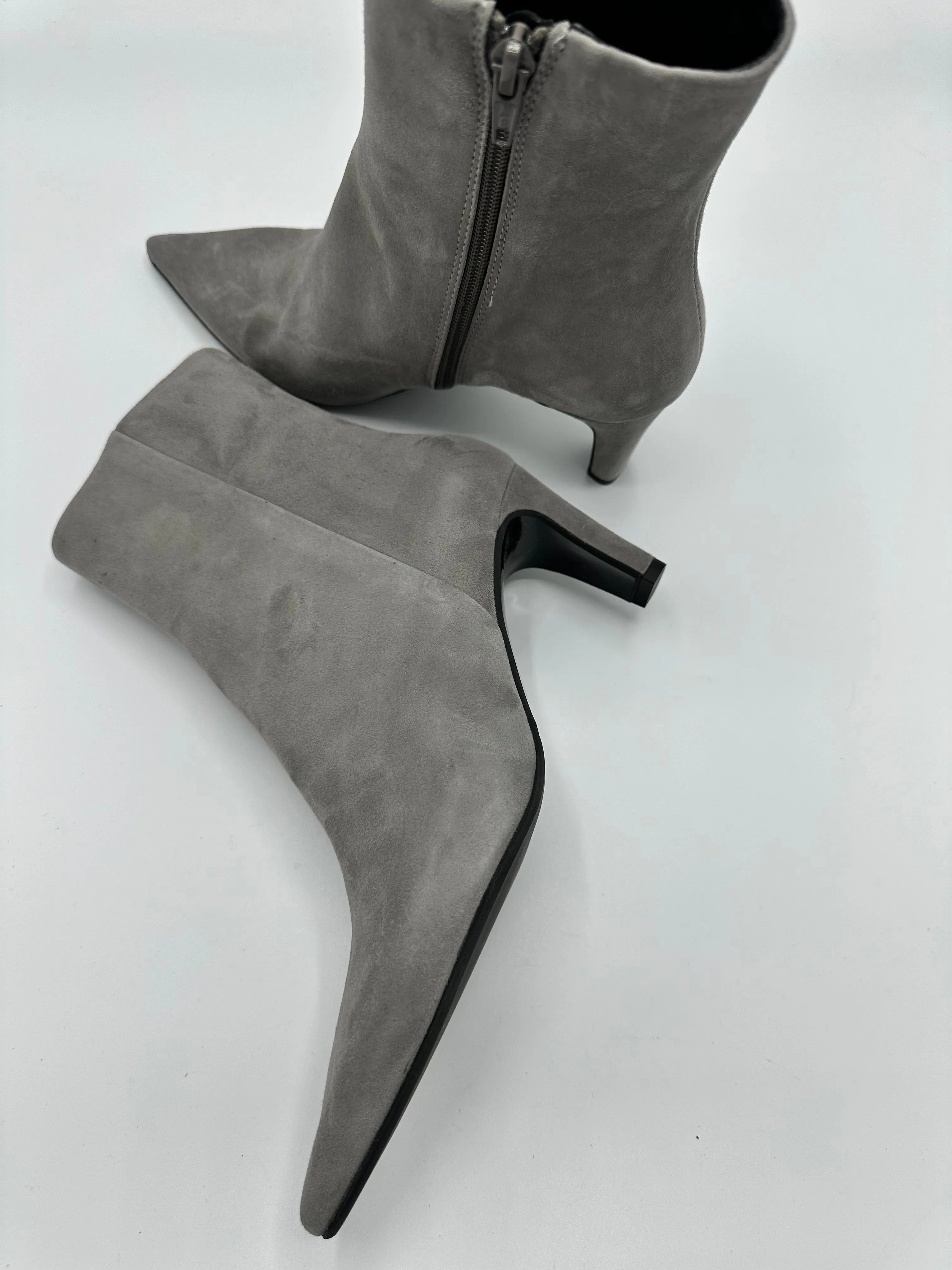 GREY SUEDE ANKLE BOOT - MARIAN