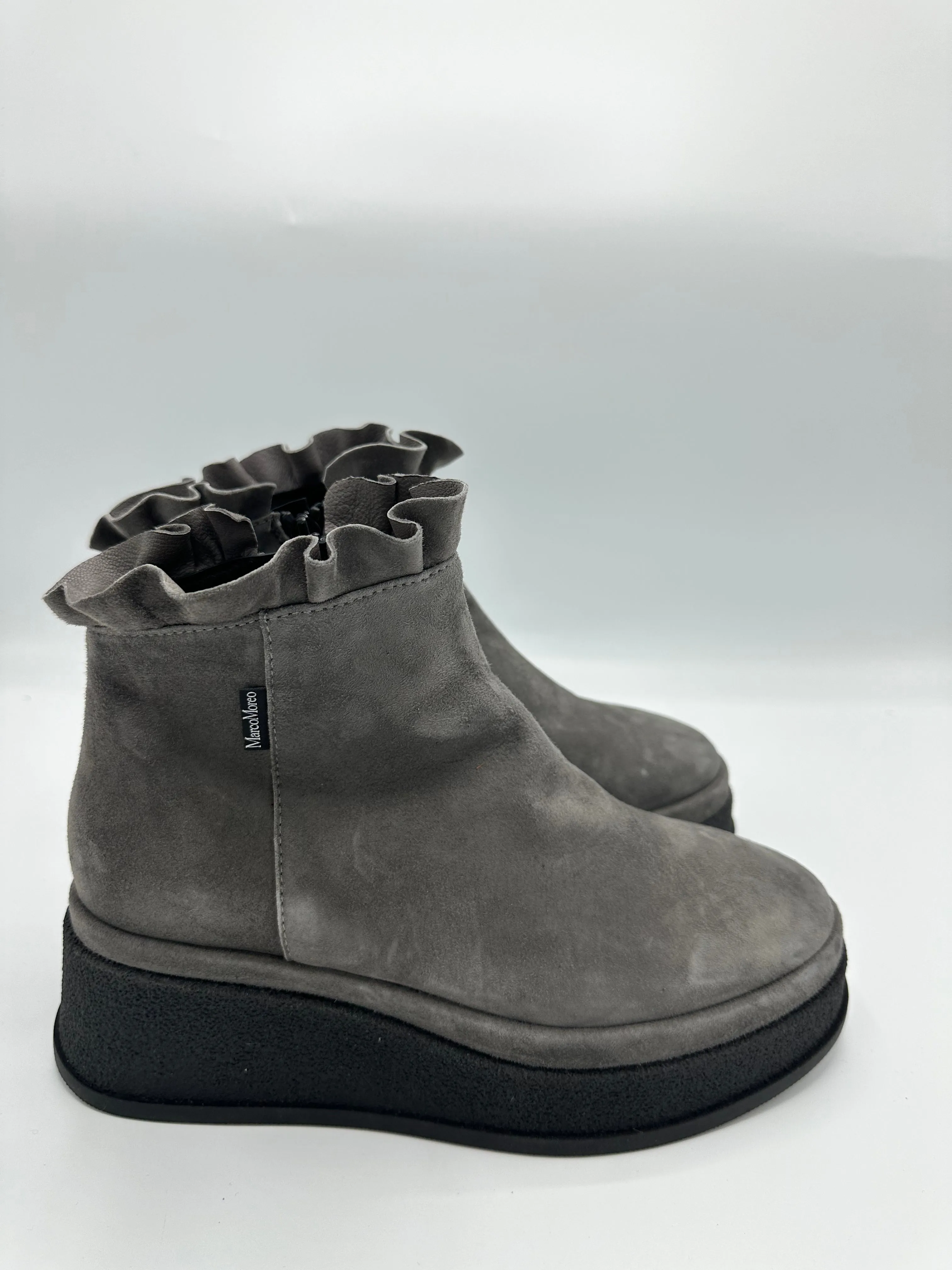 LOW GREY SUEDE ANKLE BOOT - MARCO MOREO