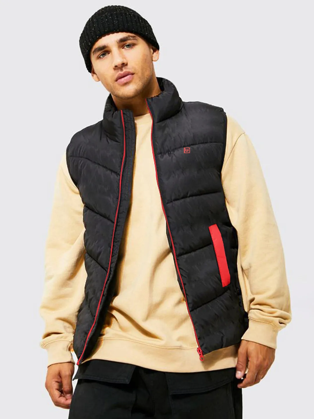 Men's Black Sleeveless Zippered Puffer Jacket