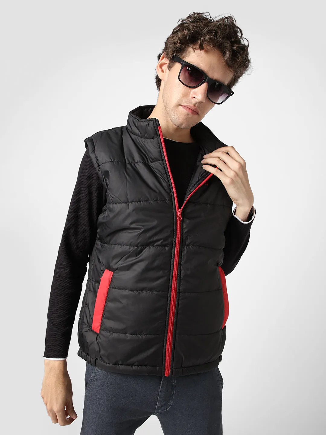 Men's Black Sleeveless Zippered Puffer Jacket