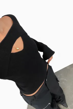 OFF SHOULDER SWEATER WITH CUTOUT