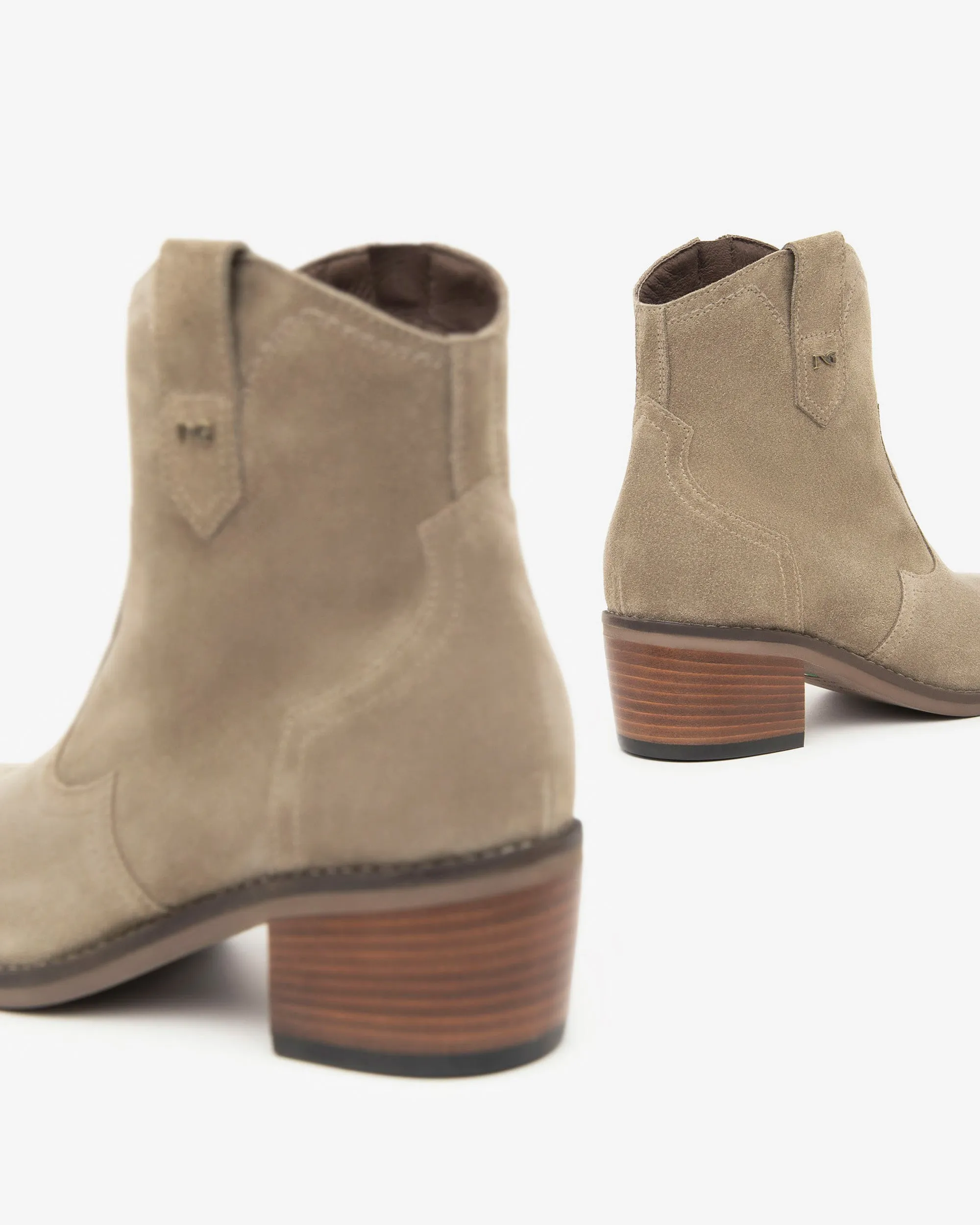 SUEDE ANKLE BOOT TAUPE - NEROGIARDINI