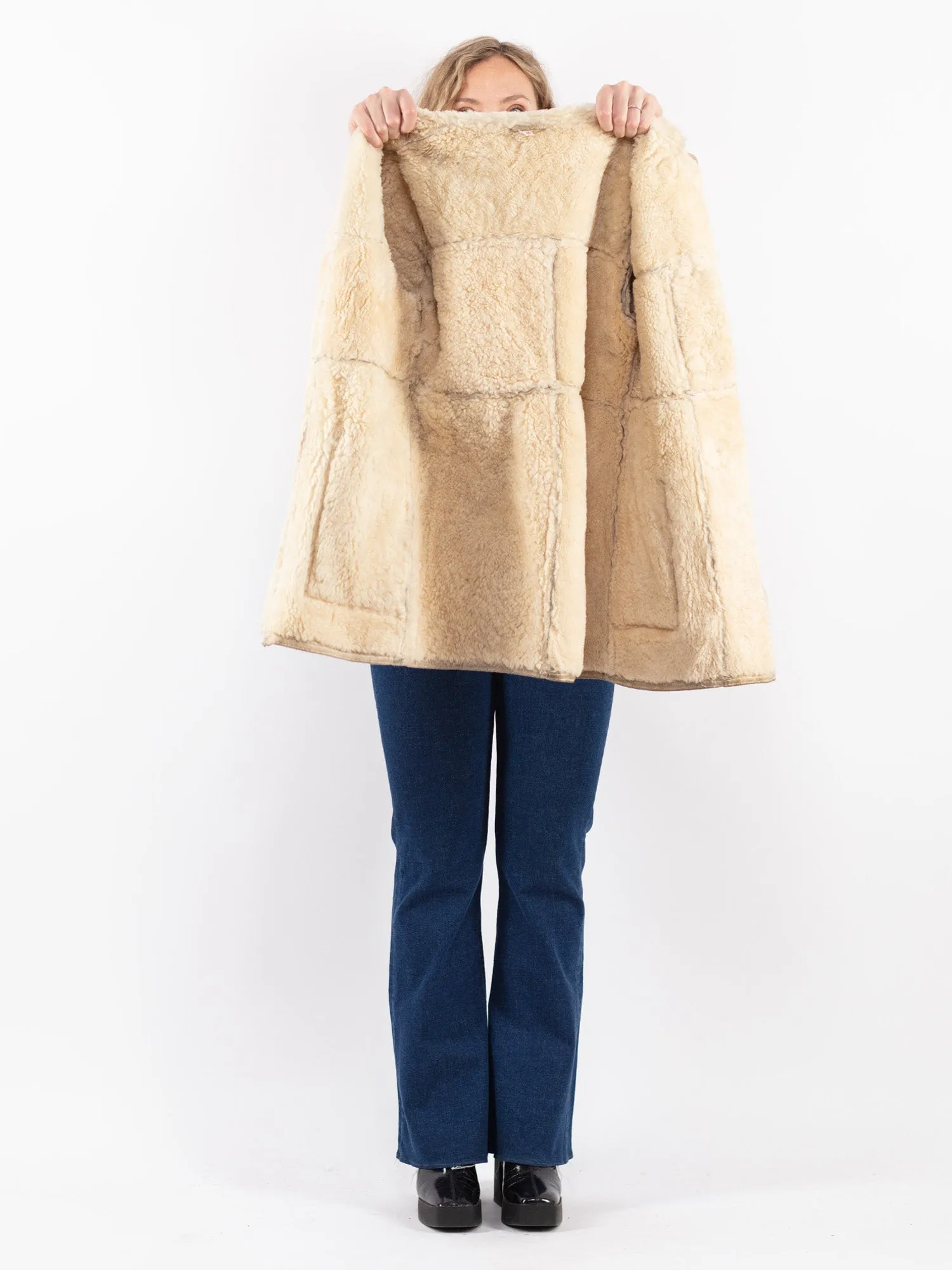 Vintage 70's Women Sheepskin Coat in Beige