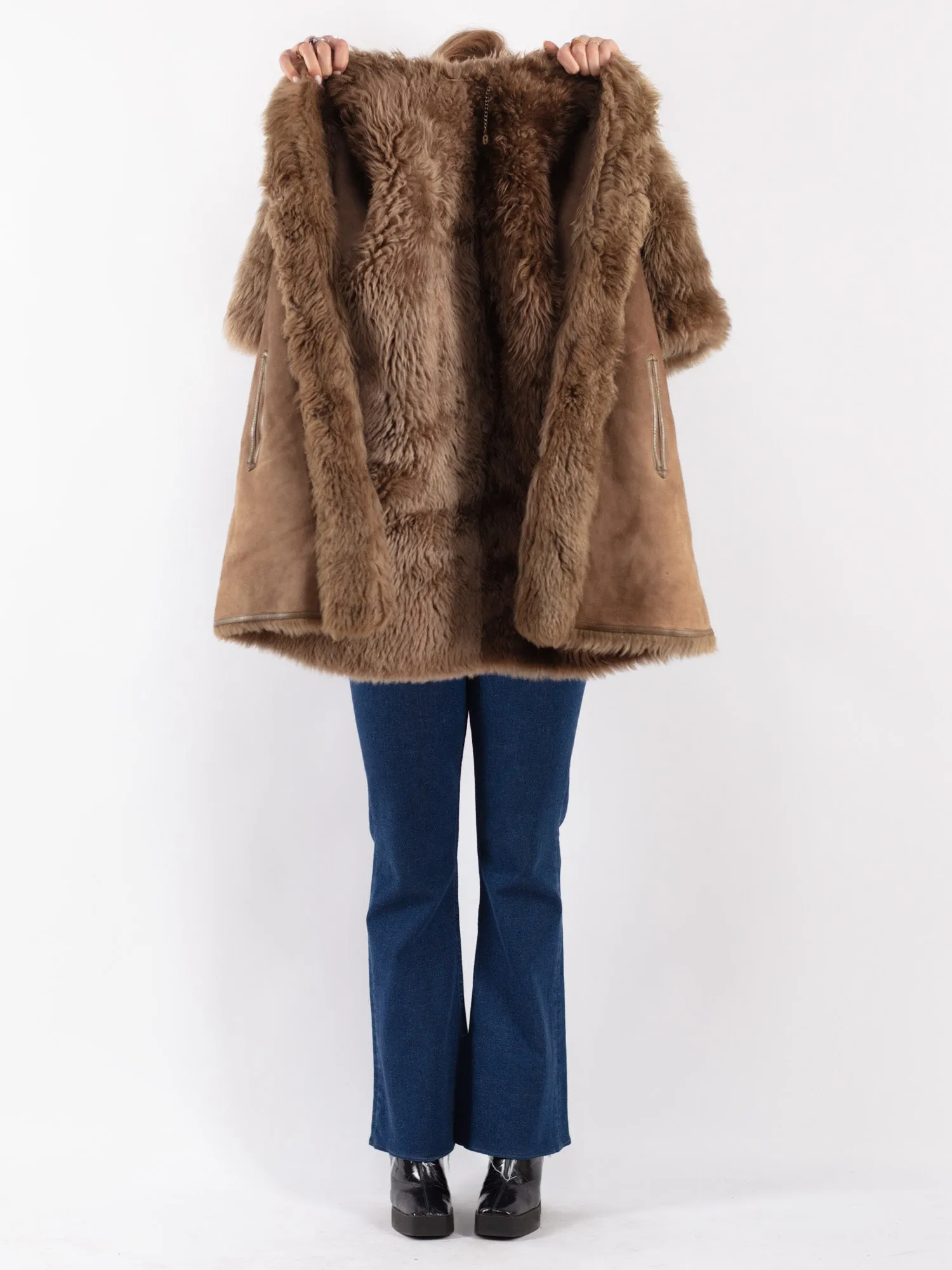 Vintage 80's Women Half Sleeve Shearling Coat in Beige