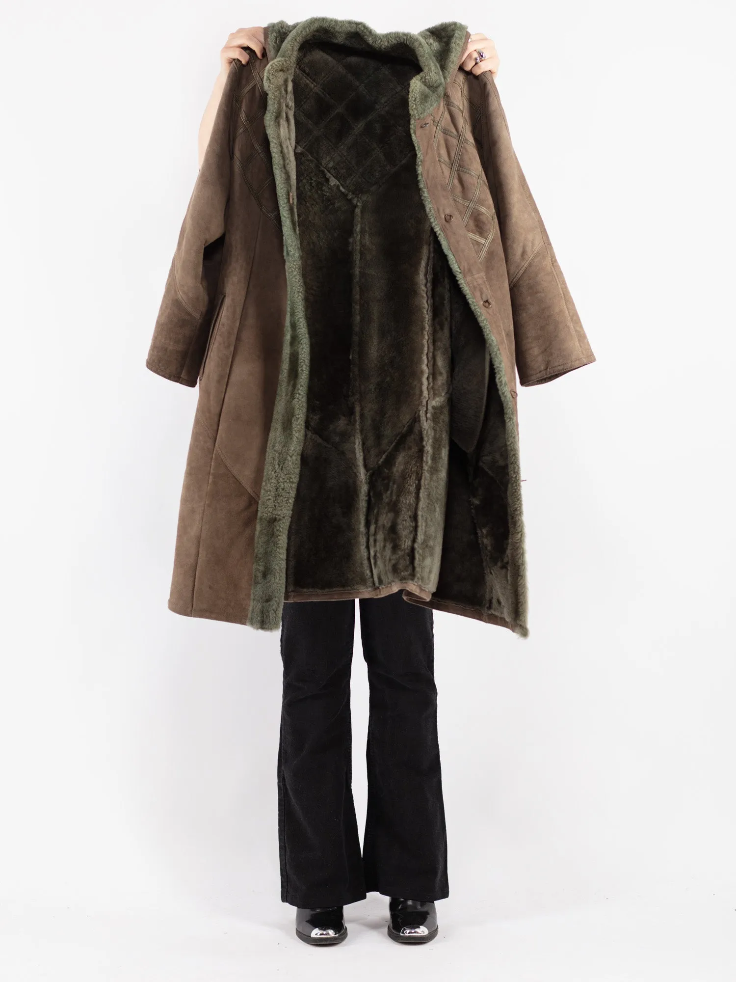 Vintage 80's Women Hooded Sheepskin Coat in Brown