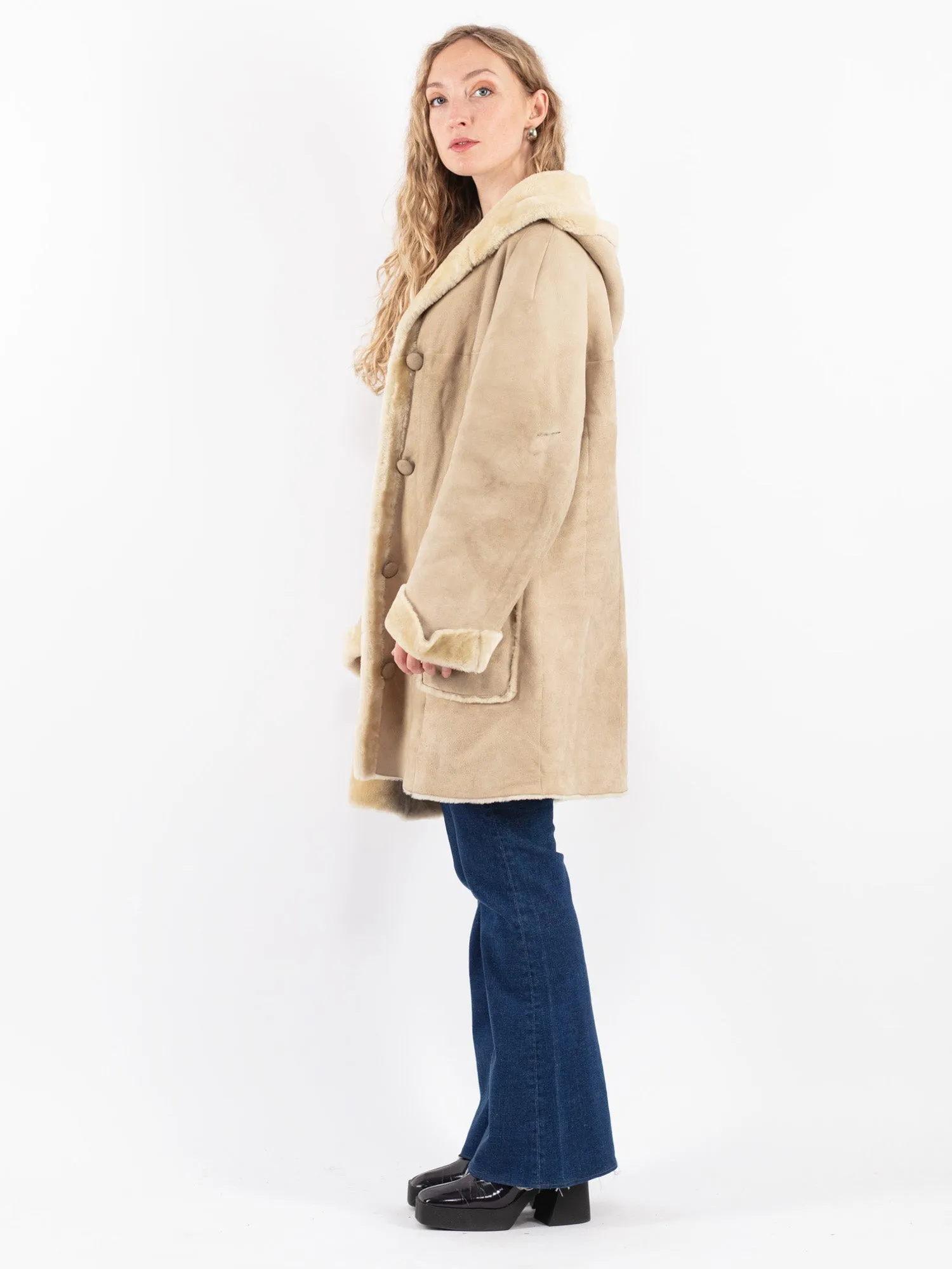 Vintage 80's Women Sheepskin Coat in Beige