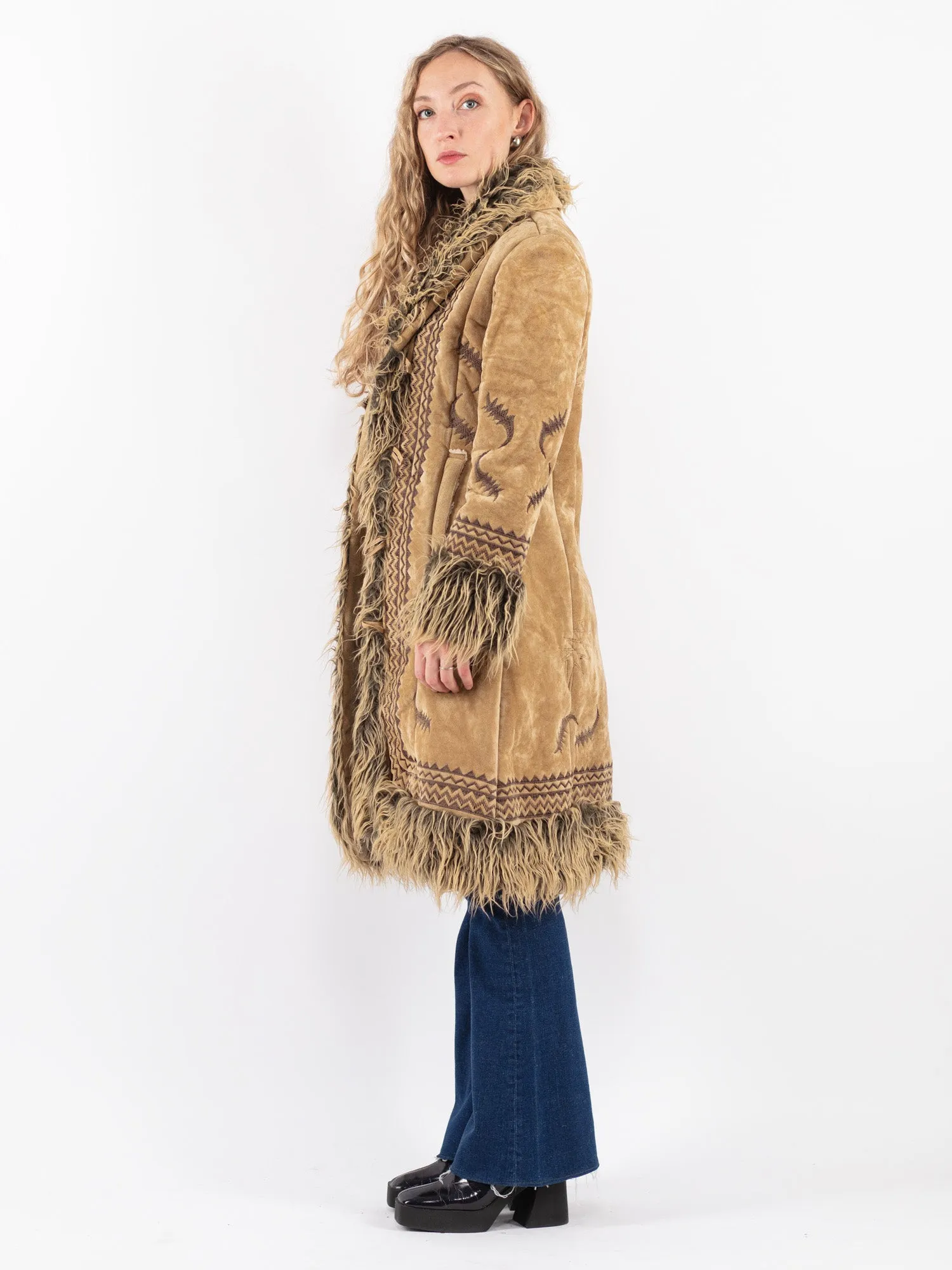 Vintage 90's Women Faux Sheepskin Coat in Beige