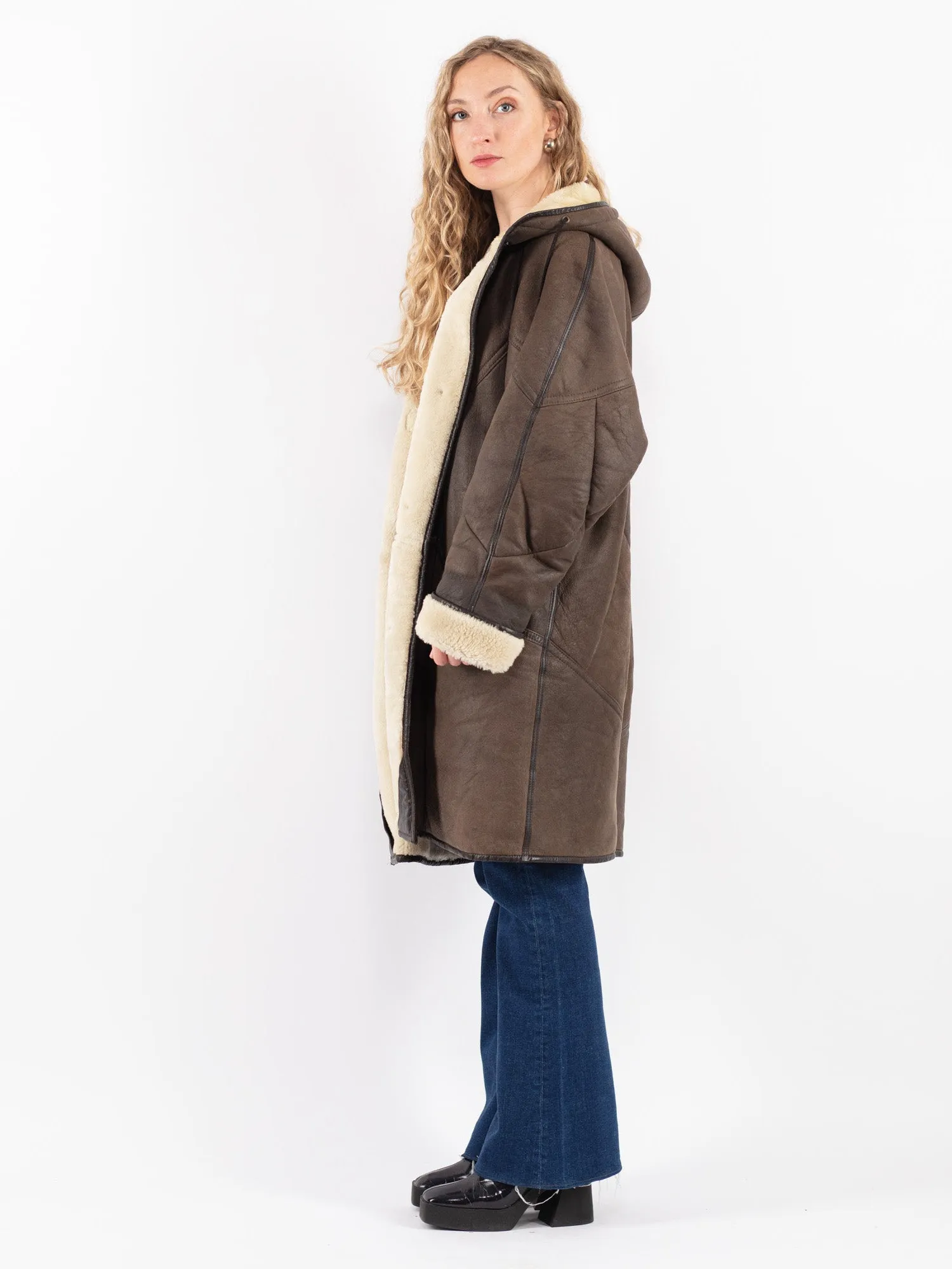 Vintage 90's Women Hooded Sheepskin Coat in Brown