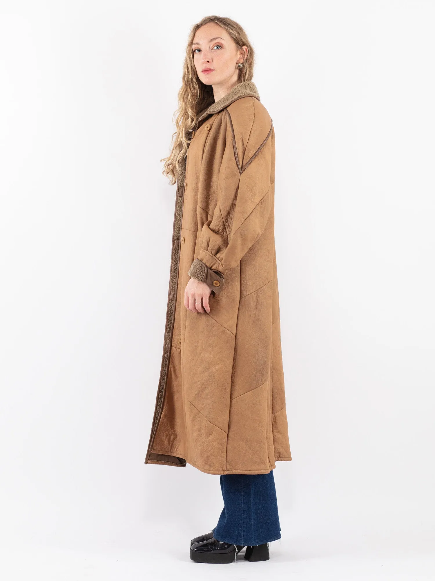 Vintage 90's Women Sheepskin Long Coat in Beige