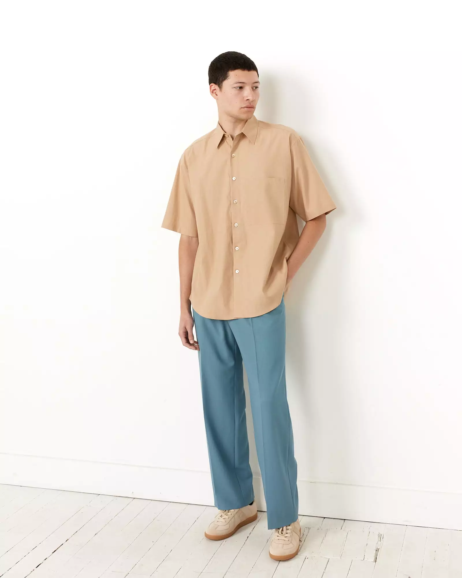 Washed Finx Twill Big Half Sleeve Shirt in Light Brown